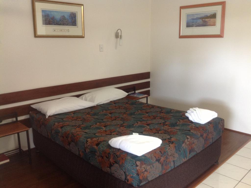 Demi View Motel Mossman