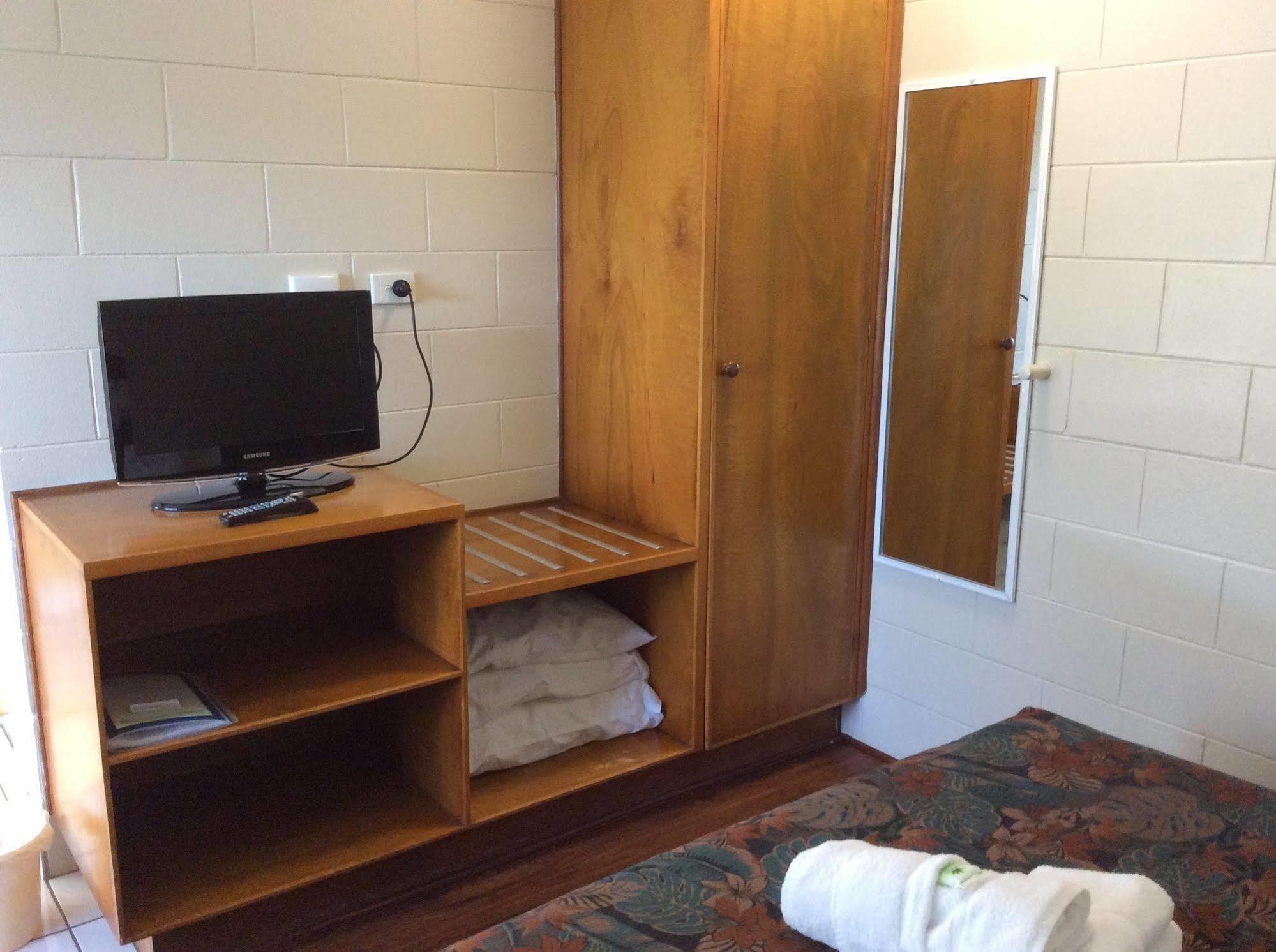 Demi View Motel 3*